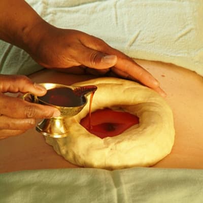 Nabhi Basti – ayurvedinen vatsan alueen öljyhoito, 60 min
