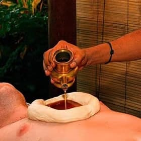 Hridaya Basti – ayurvedinen rintakehän öljyhoito, 60 min