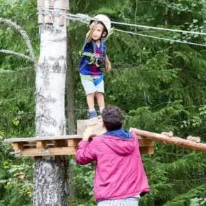 Seikkailupuisto Hyvinkäällä - kaikki kiipeilyradat - 3