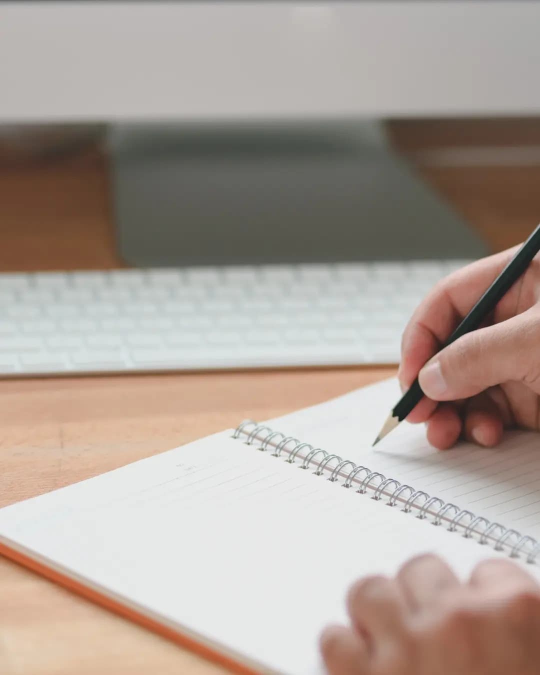 Kirjoittamisen voima - Ohjattu kirjoitushetki 90min