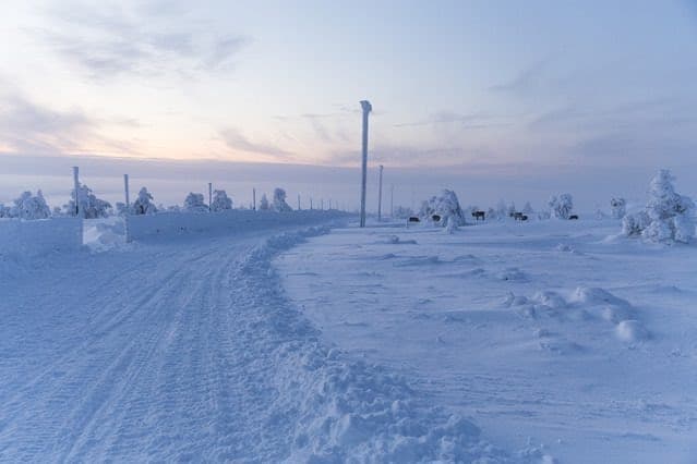 Levin ylitys moottorikelkalla – 6 henkilölle