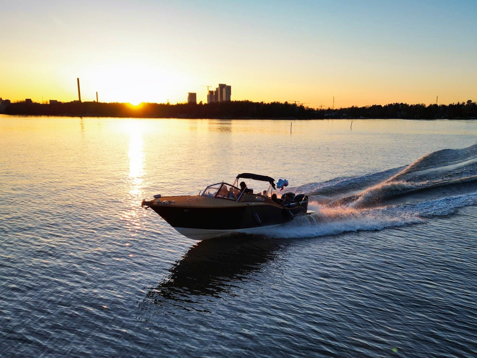 Yksityinen luksusristeily Helsingissä – Britamarine 4 tuntia - 1