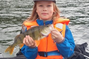 Lasten kanssa kalassa 1-3 henkilöä 3-5h - 1
