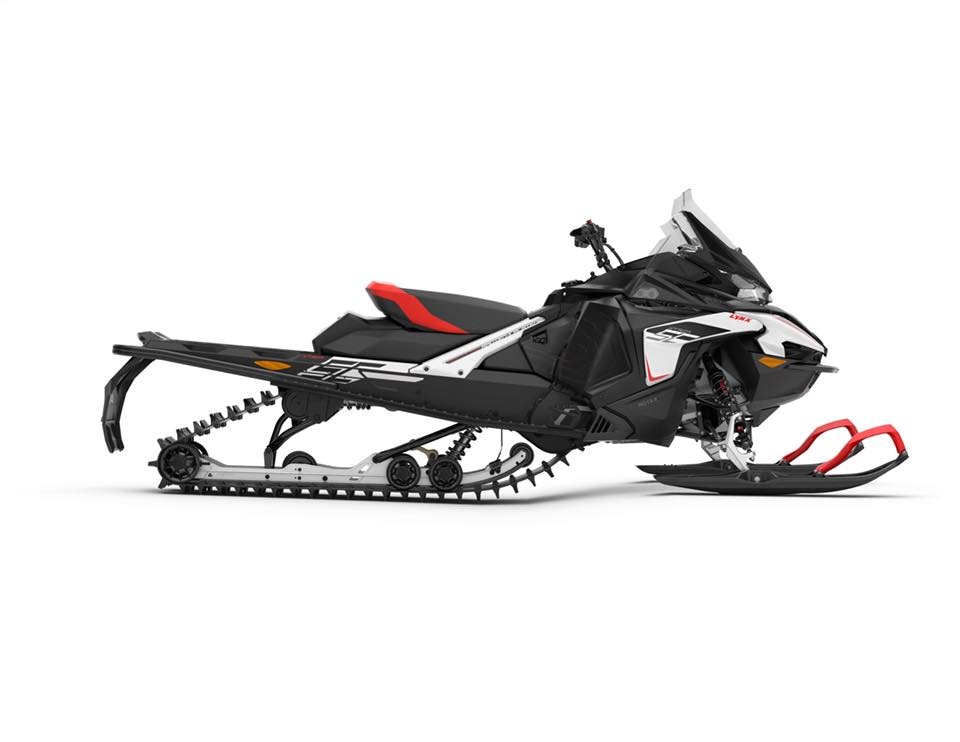SkiDoo Renegade 900 ACE kaksipaikkainen – 3 h vuokraus - 1